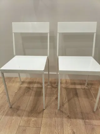 Juego de 2 sillas metálicas blancas