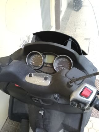 Piaggio MP3 3 ruedas ie 500 bussines