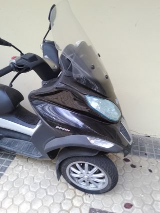 Piaggio MP3 3 ruedas ie 500 bussines