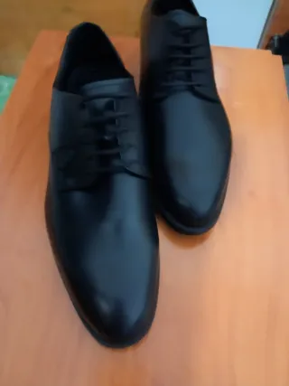 Zapatos de vestir Zara negros para hombre