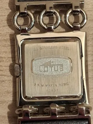 Reloj Lotus Mujer Negro y Plateado