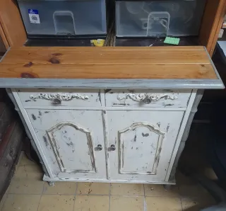 Cómoda vintage madera gris y blanco