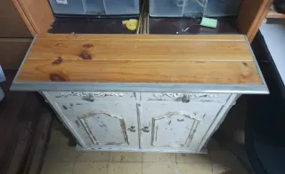 Cómoda vintage madera gris y blanco