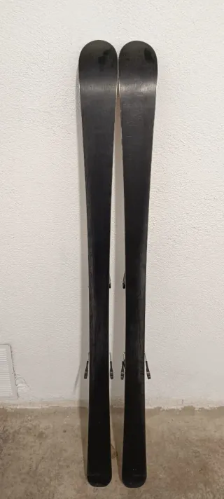 Esquís K2 Moto 145cm con Fijaciones