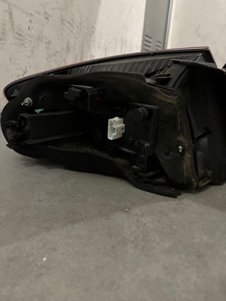 Faro derecho Peugeot 407 (2004)