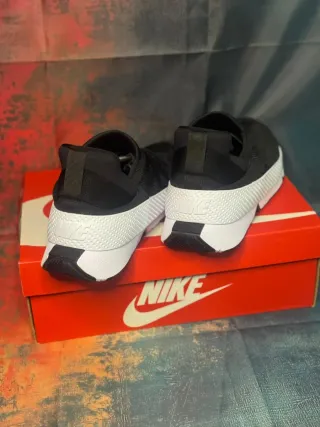 Nike Go Flyease Scarpe Uomo Nero Bianco