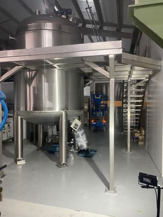 Estructuras metálicas, escaleras y rejas