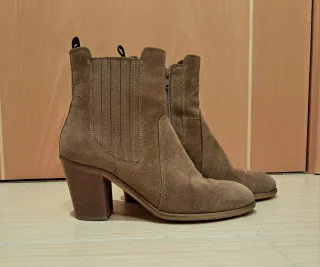 Botines de ante tacón ancho