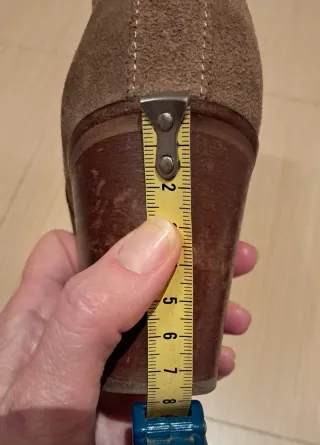 Botines de ante tacón ancho