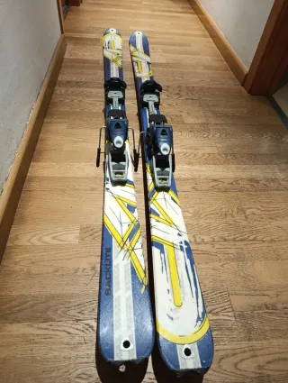 Esquís de travesia con pieles