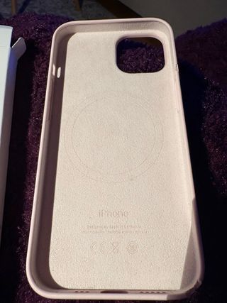 Funda Silicona Rosa iPhone 14 Sin Estrenar
