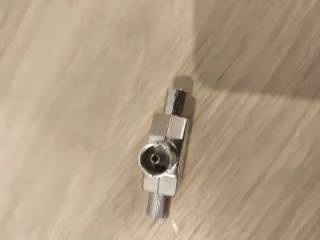 Distribuidor señal TV en forma de T