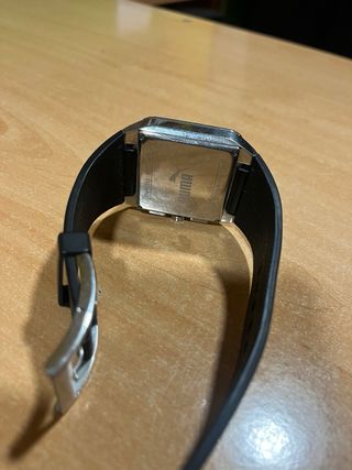 Reloj Puma Negro y Plateado Poco Uso