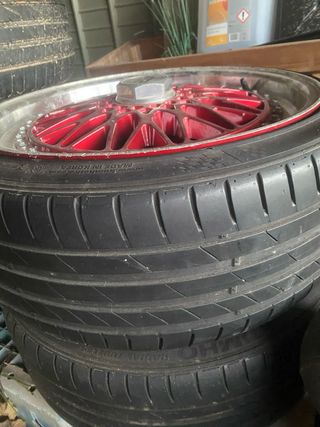 Llantas R17 con neumáticos