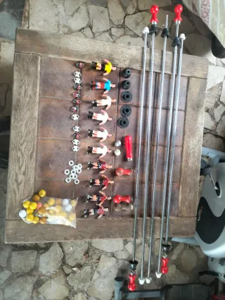 Futbolín Deportin Murcia Con recambios varios.