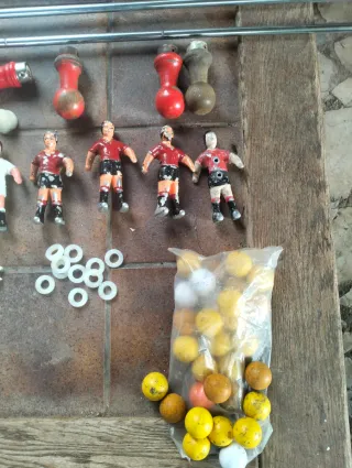 Futbolín Deportin Murcia Con recambios varios.