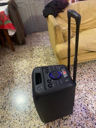 Cassa Bluetooth con Microfono e Luci LED