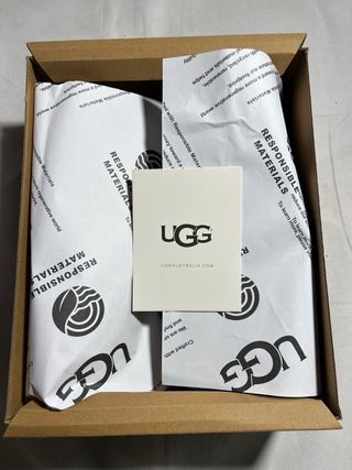UGG Tasman Altas Crema Talla 40