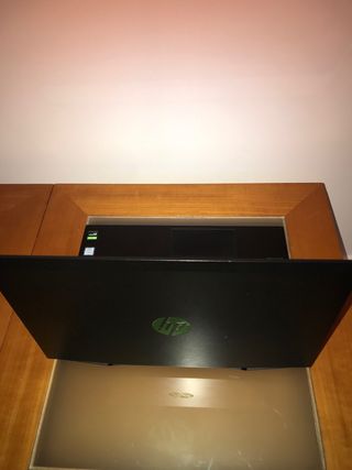 Laptop HP Pavilion Gamer quasi nuovo con caricatore