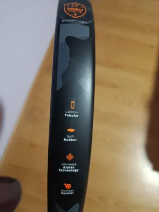 Pala de pádel Kombat SAS Attack