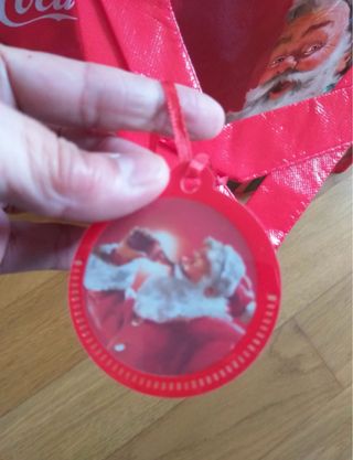 Borse per consegnare i regali by CocaCola