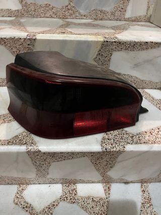 Piloto trasero derecho