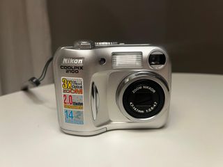 Nikon Coolpix 2100 Vintage - Pack Y2K Completo