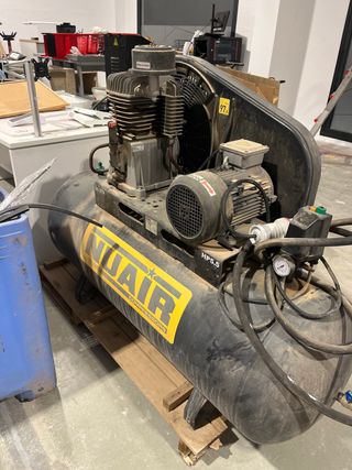 Compresor de aire NUAIR 300L