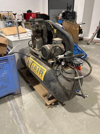Compresor de aire NUAIR 300L