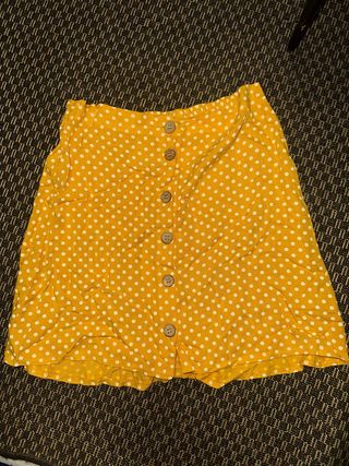 Falda amarilla mini lunares botones