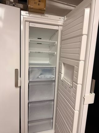 Congelador Vertical Balay 3GFB642WE NoFrost