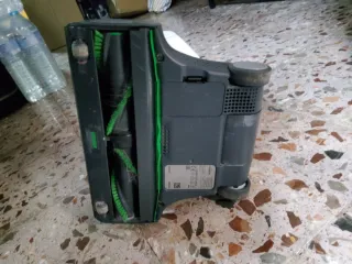 Aspiradora Kobold VB100 con batería y cargador