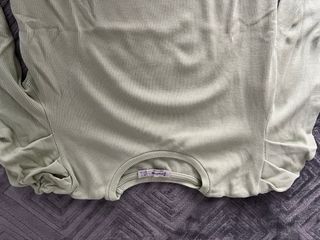 Jersey verde manga larga