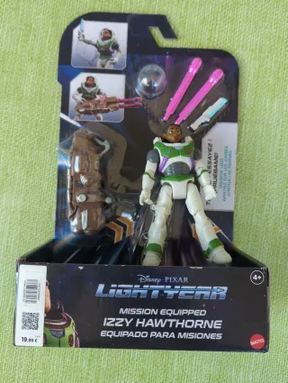 Figura Disney Pixar Izzy Hawthorne