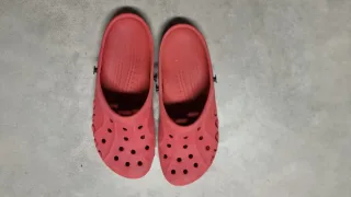 Crocs classici rossi no laccetto