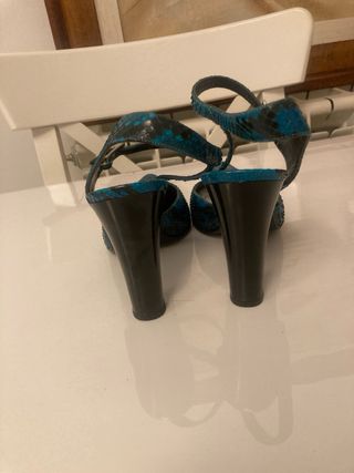 Zapatos Vicini Tacón Azul Serpiente. Tacon 10cm.