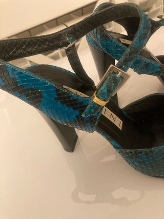 Zapatos Vicini Tacón Azul Serpiente. Tacon 10cm.