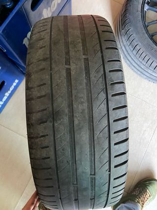 Llantas Golf 5x100 17” Negras 225-45-17