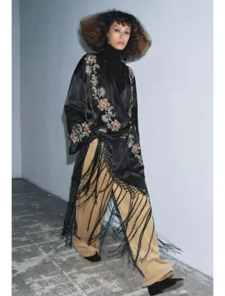 Kimono M/L bordados flores flecos