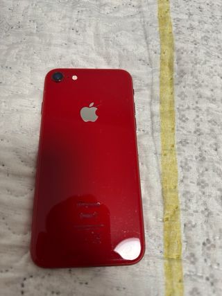 iPhone SE Batería al 64%