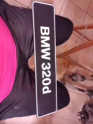 Tapamatriculas BMW 320d