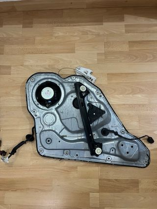 Despiece puerta Seat Leon