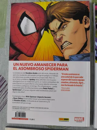 4 Marvel Premiere HULK SPIDERMAN VENGADORES