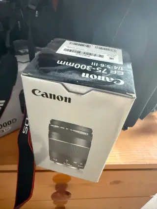 Cámara Canon EOS 100D + Lente EF 75-300mm