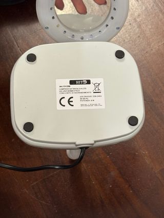 Lampada LED con Lente d'Ingrandimento HIT