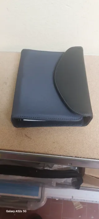 Organizer in pelle nero e multicolore