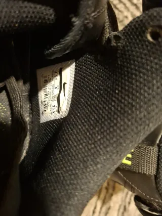 Scarpe Nike Air Force 1 High Nere Gialle