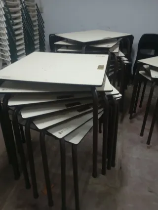 Sillas de bar apilables