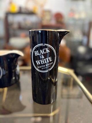 Lote de jarras vintage de whisky escocés