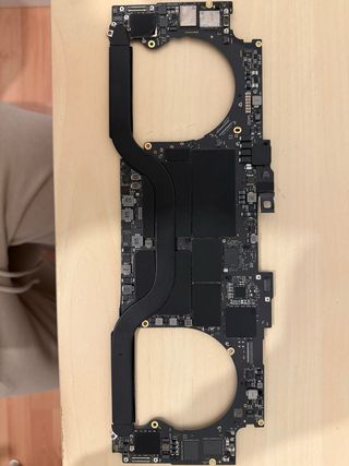 Placa Base Apple A2141
